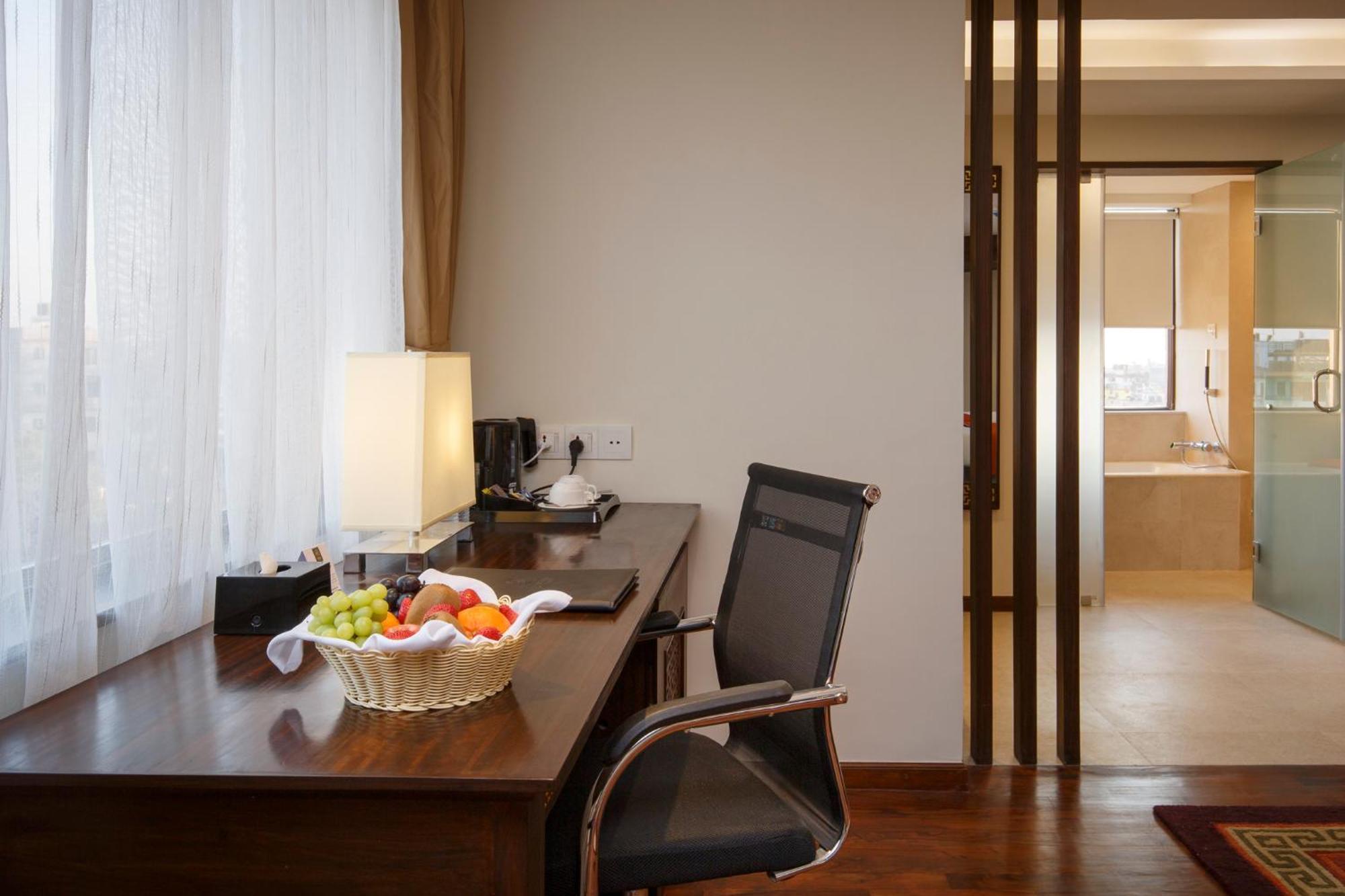 Hotel Ramada By Wyndham Kathmandu Dhumbarahi Esterno foto