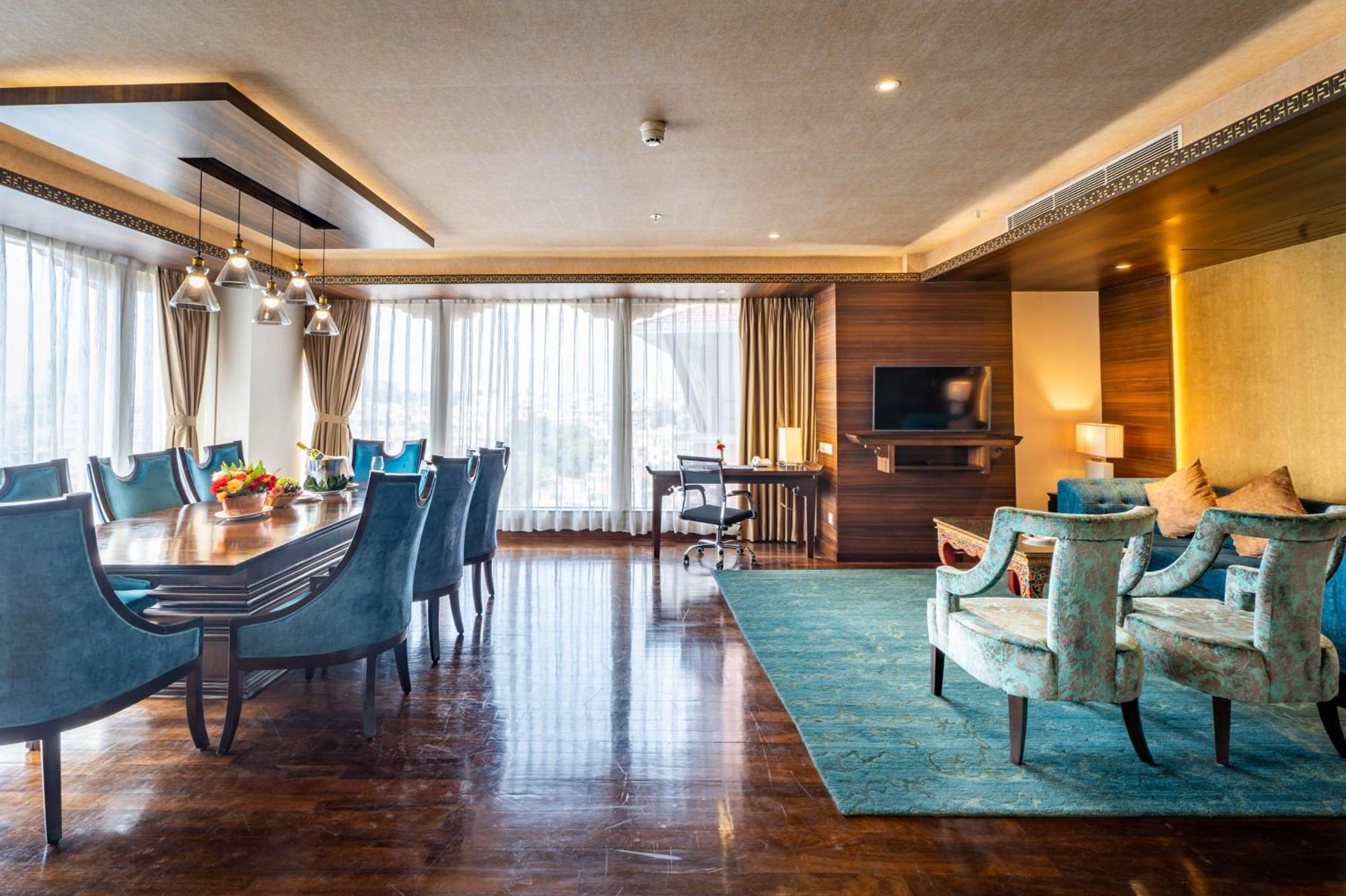 Hotel Ramada By Wyndham Kathmandu Dhumbarahi Esterno foto