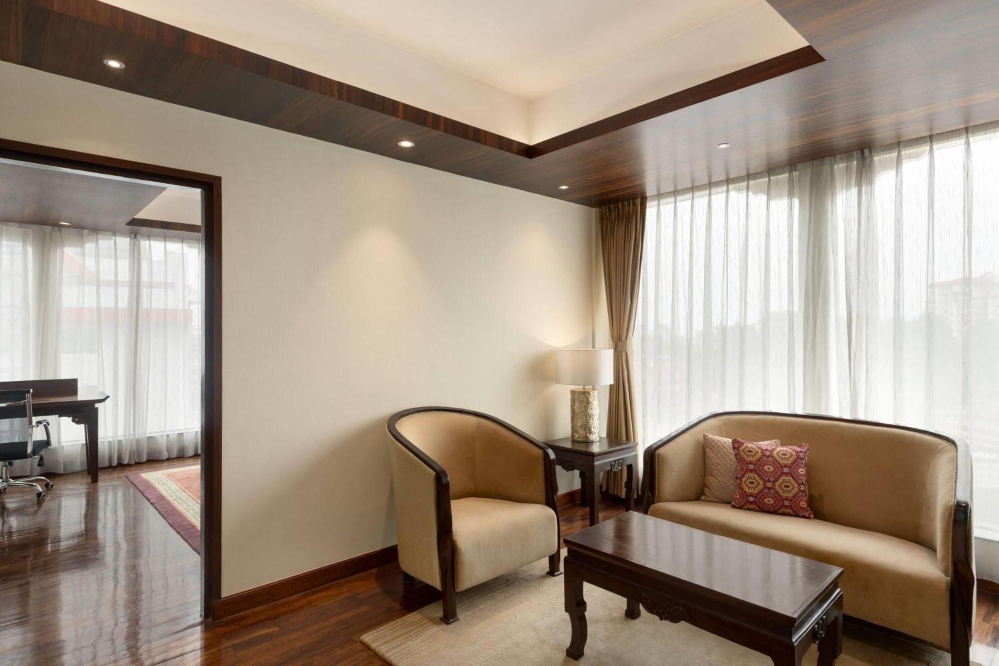 Hotel Ramada By Wyndham Kathmandu Dhumbarahi Esterno foto
