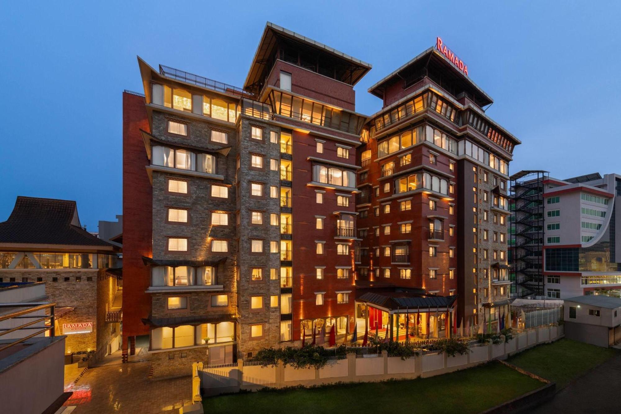 Hotel Ramada By Wyndham Kathmandu Dhumbarahi Esterno foto