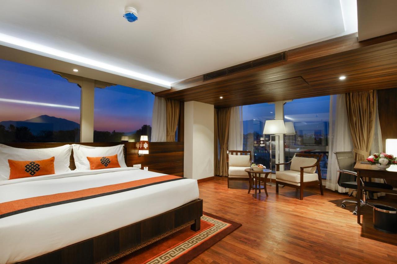 Hotel Ramada By Wyndham Kathmandu Dhumbarahi Esterno foto